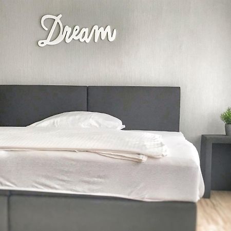 Zur Eiche Hotel Overath Bagian luar foto