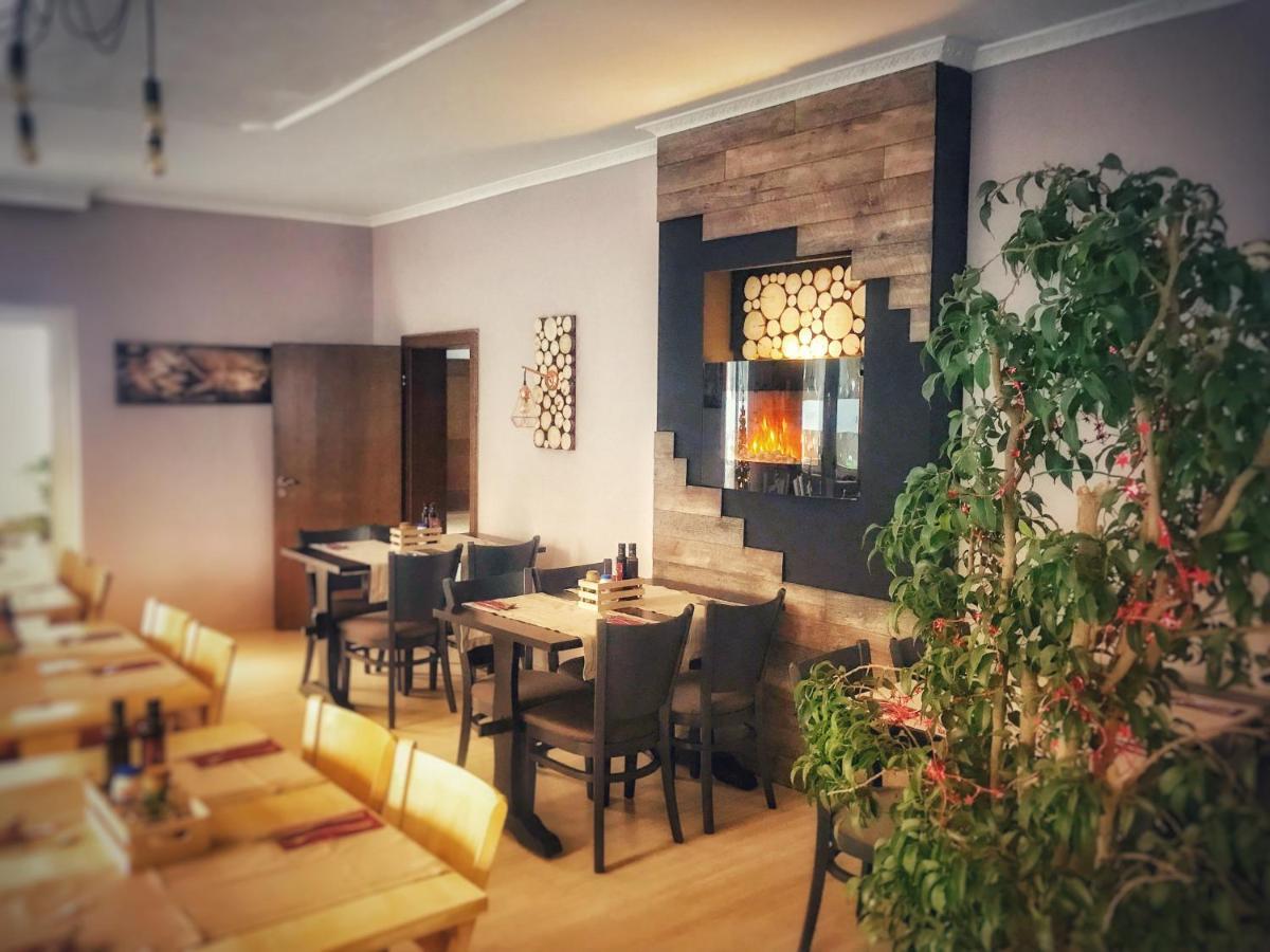 Zur Eiche Hotel Overath Bagian luar foto