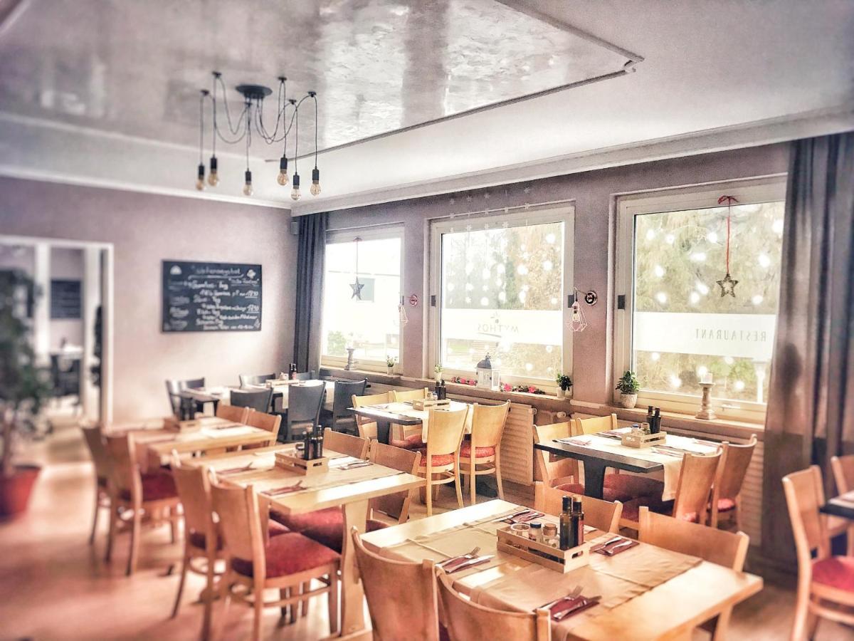 Zur Eiche Hotel Overath Bagian luar foto